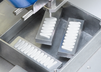 액체 방열 재료 방열 그리스 도포